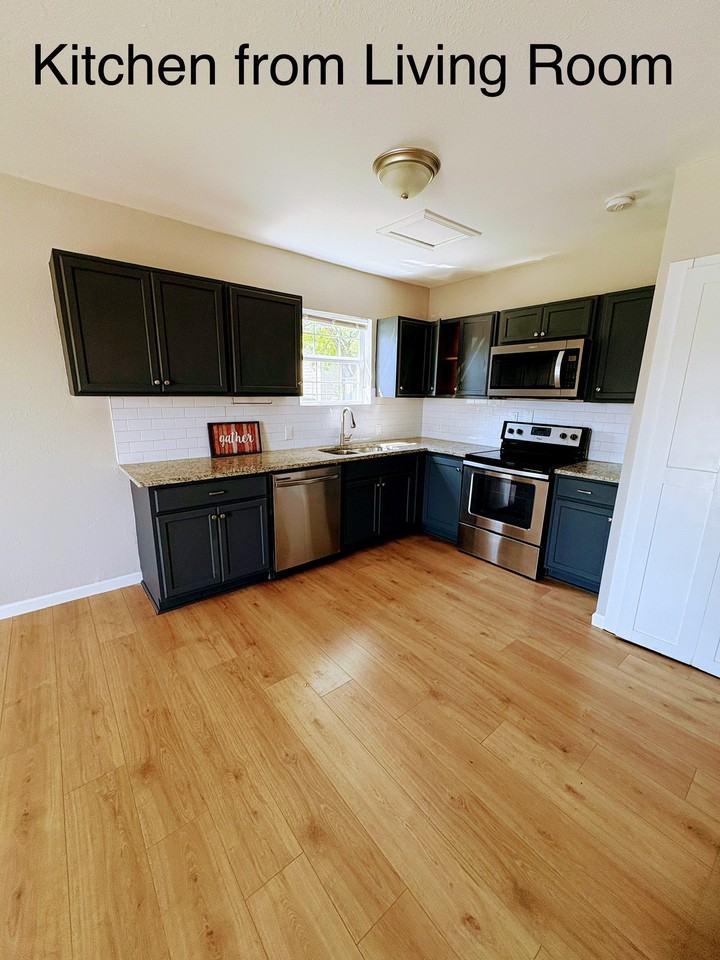 109 Rounds St - Photo 2 of 12