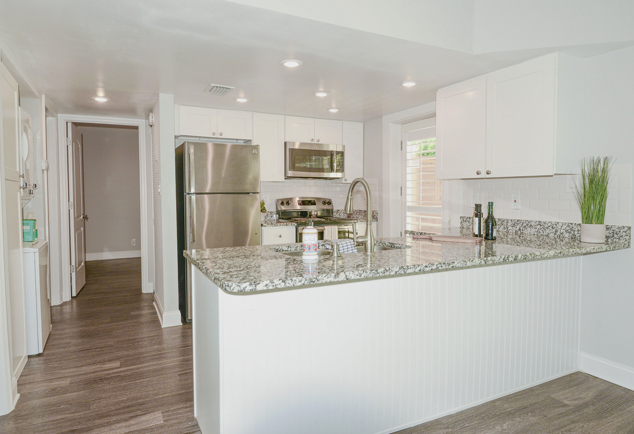 Beautifully Renovated Palma Ceia 2 - Photo 2 of 10