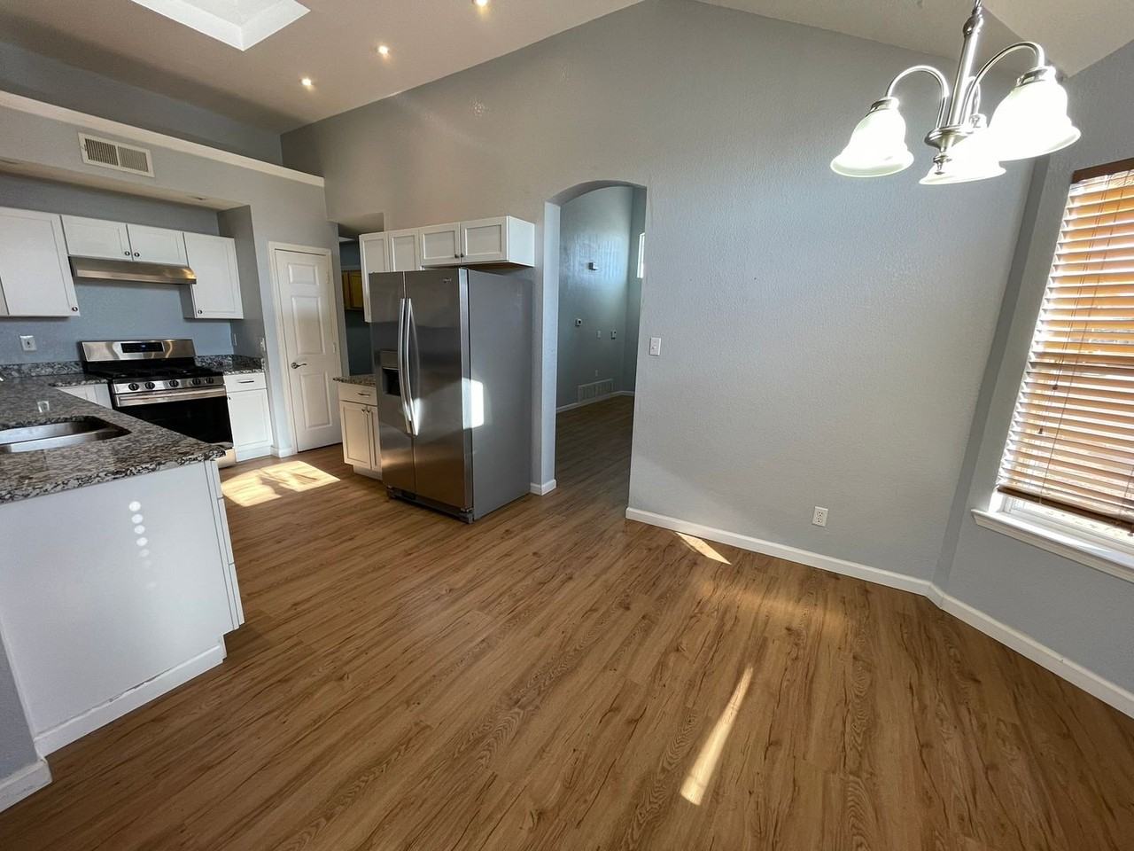 5732 Schwarzkopf Dr - Photo 6 of 18