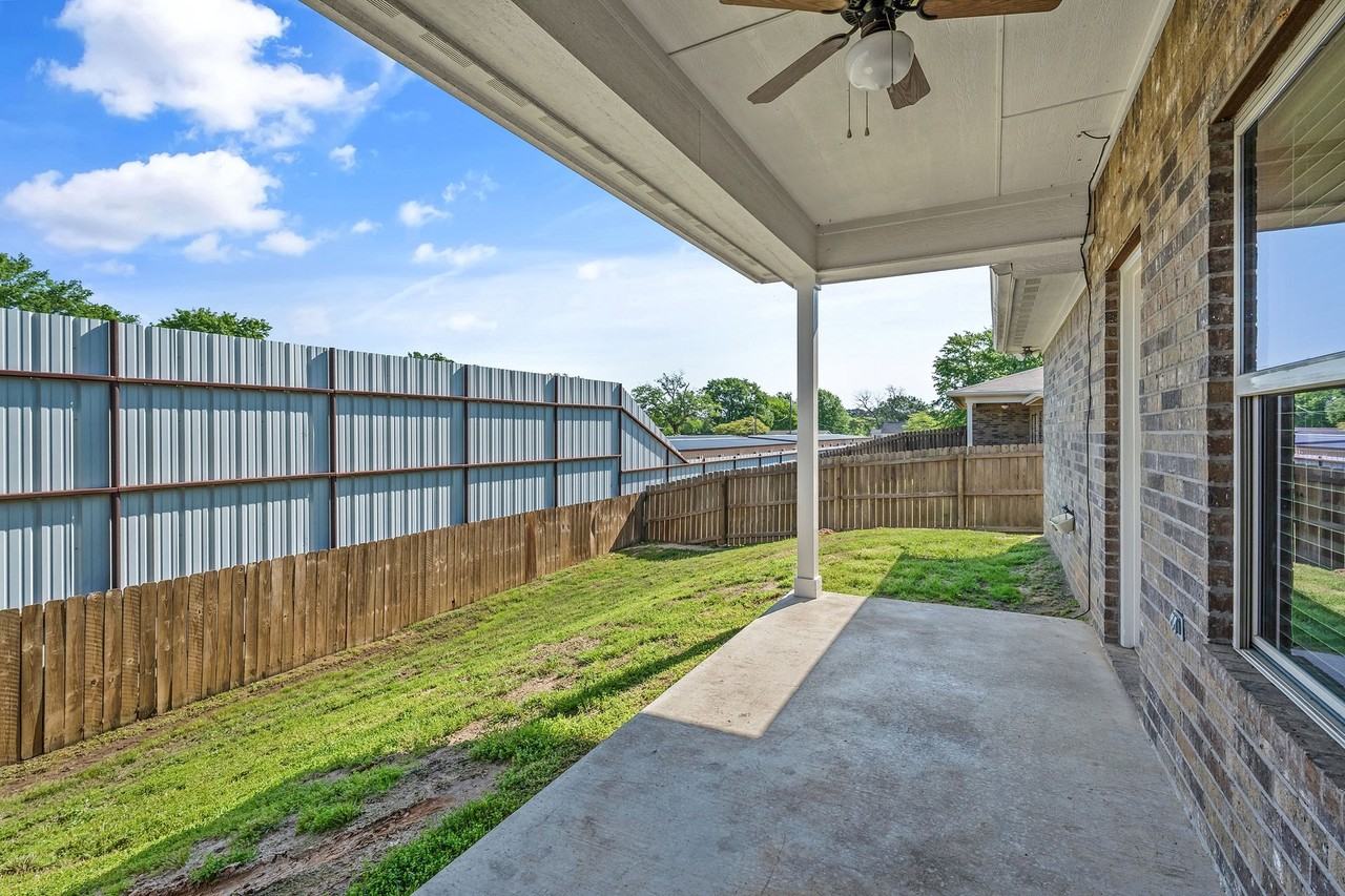 Kara Lynn Place Luxury Homes - Photo 7 of 50