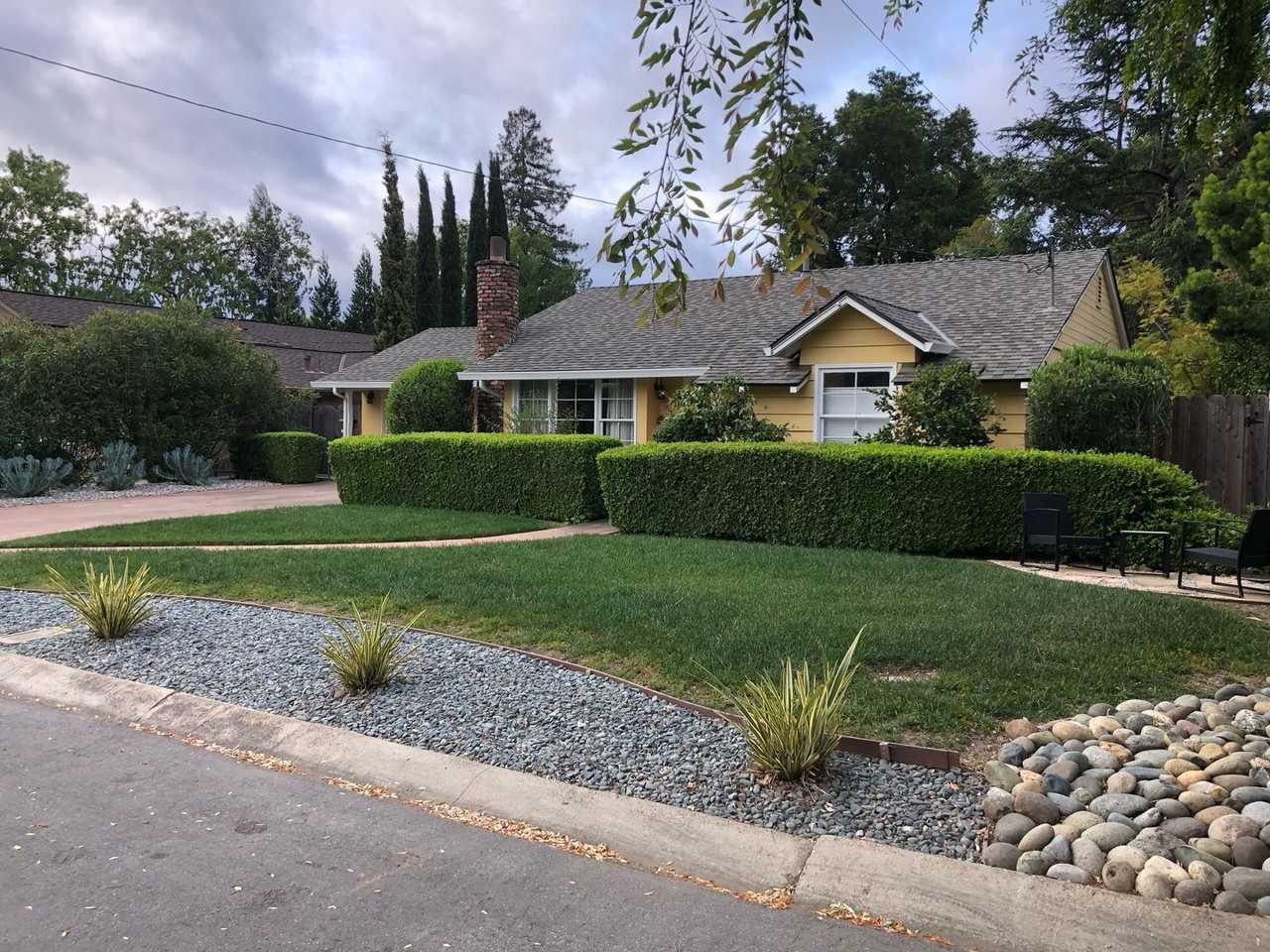 16468 Appleblossom Ln - Photo 2 of 28