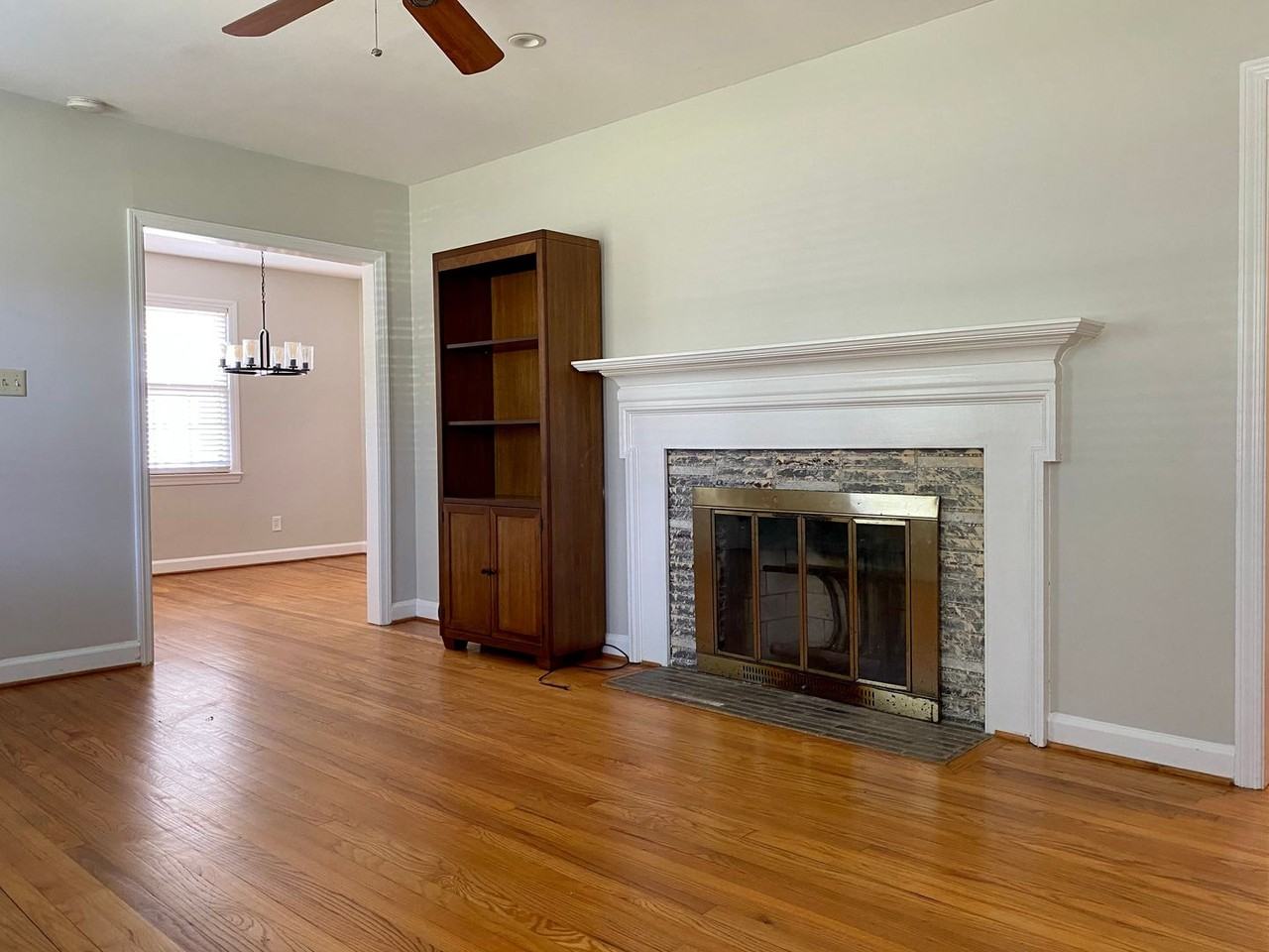 1938 Fairfield Dr - Photo 6 of 23