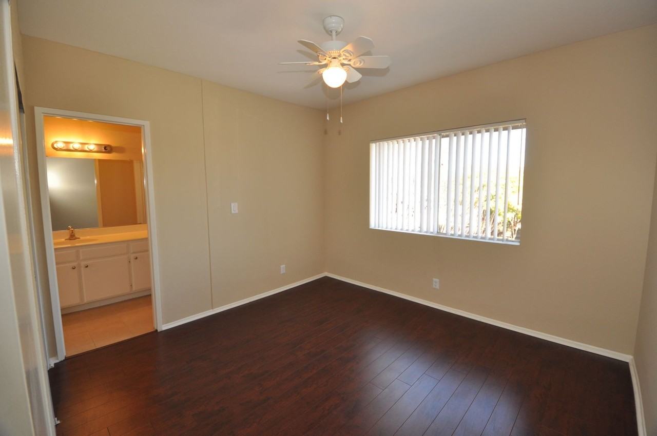 Walnut Street Apartments 24913-33 - Photo 6 of 27