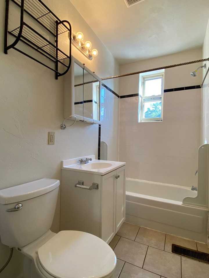 5454 Wilkins Ave - Photo 7 of 9