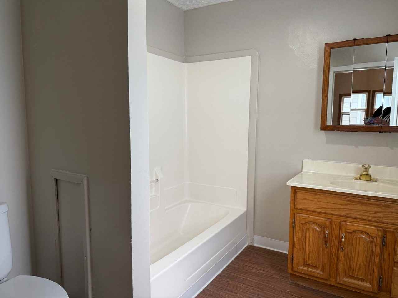 1021 8th Ave - Photo 7 of 12