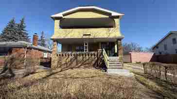 3755 E 154th St  