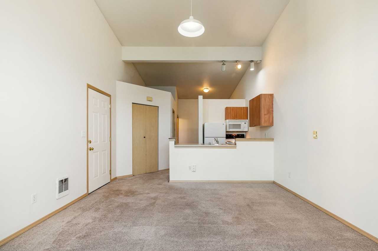 City Suites: Charming Studios, 1 - Photo 7 of 36