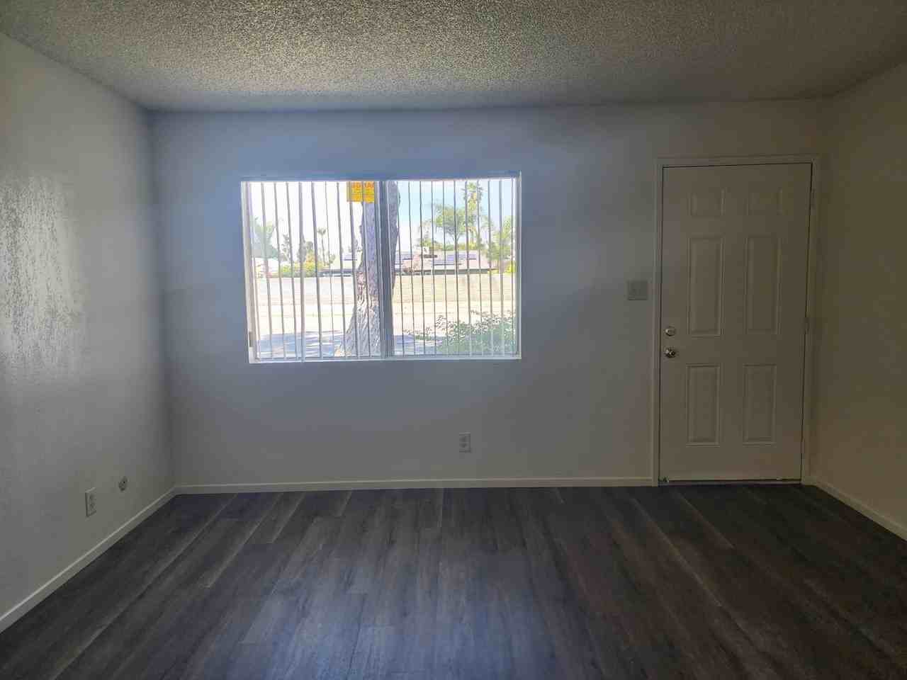 5901 Ming Ave #04 - Photo 3 of 26