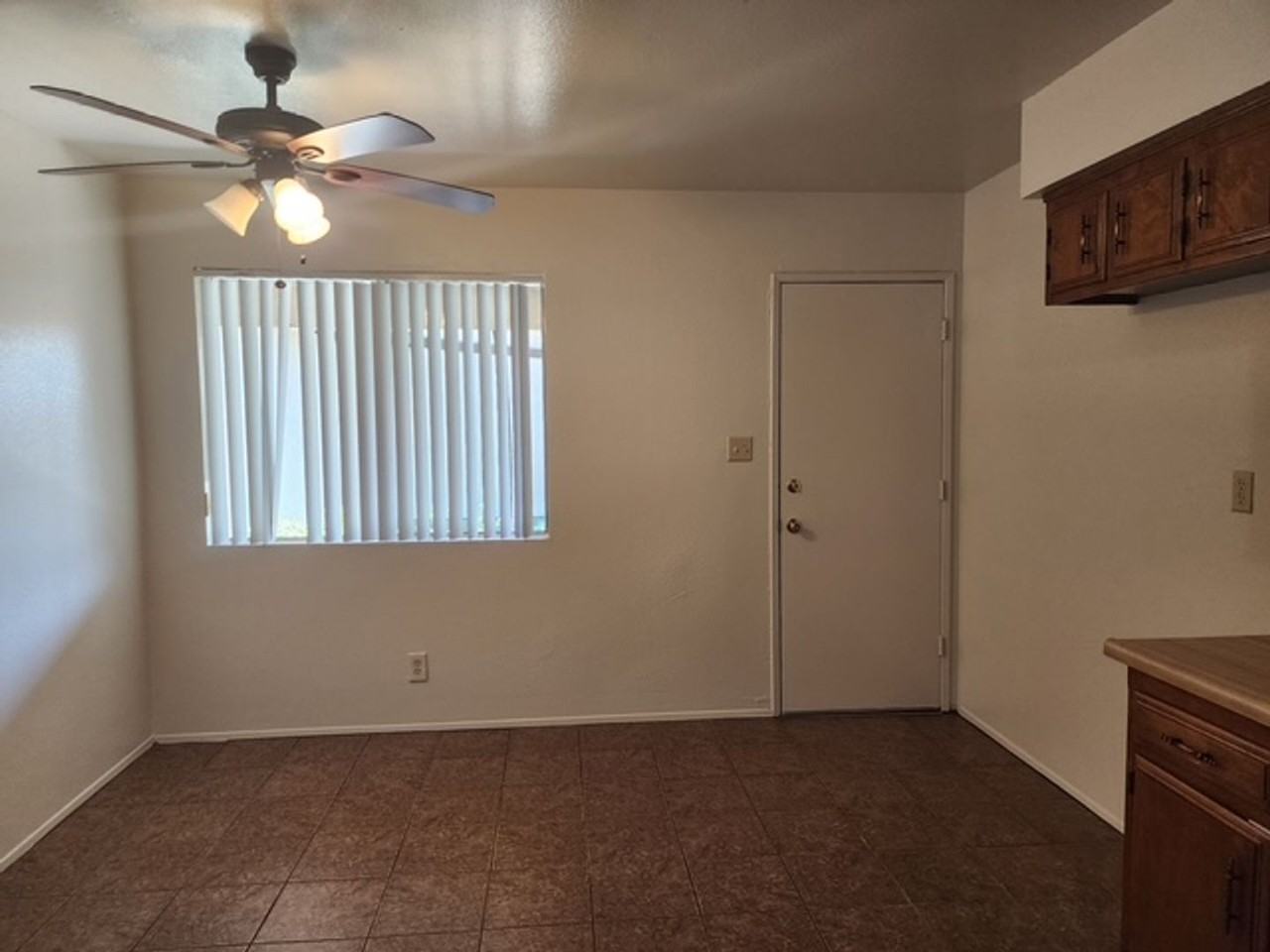 5901 Ming Ave #04 - Photo 7 of 26