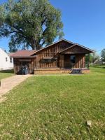 featured image of 230 E Hickory Ave