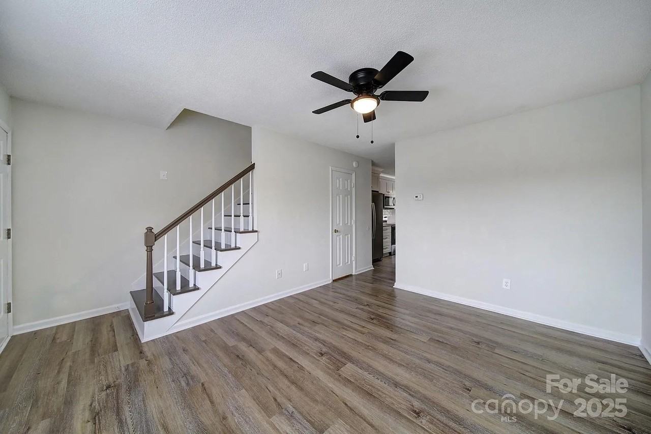 Fully Remodeled | 2BR/1.5BA Condo | Willowbrook - Photo 5 of 13