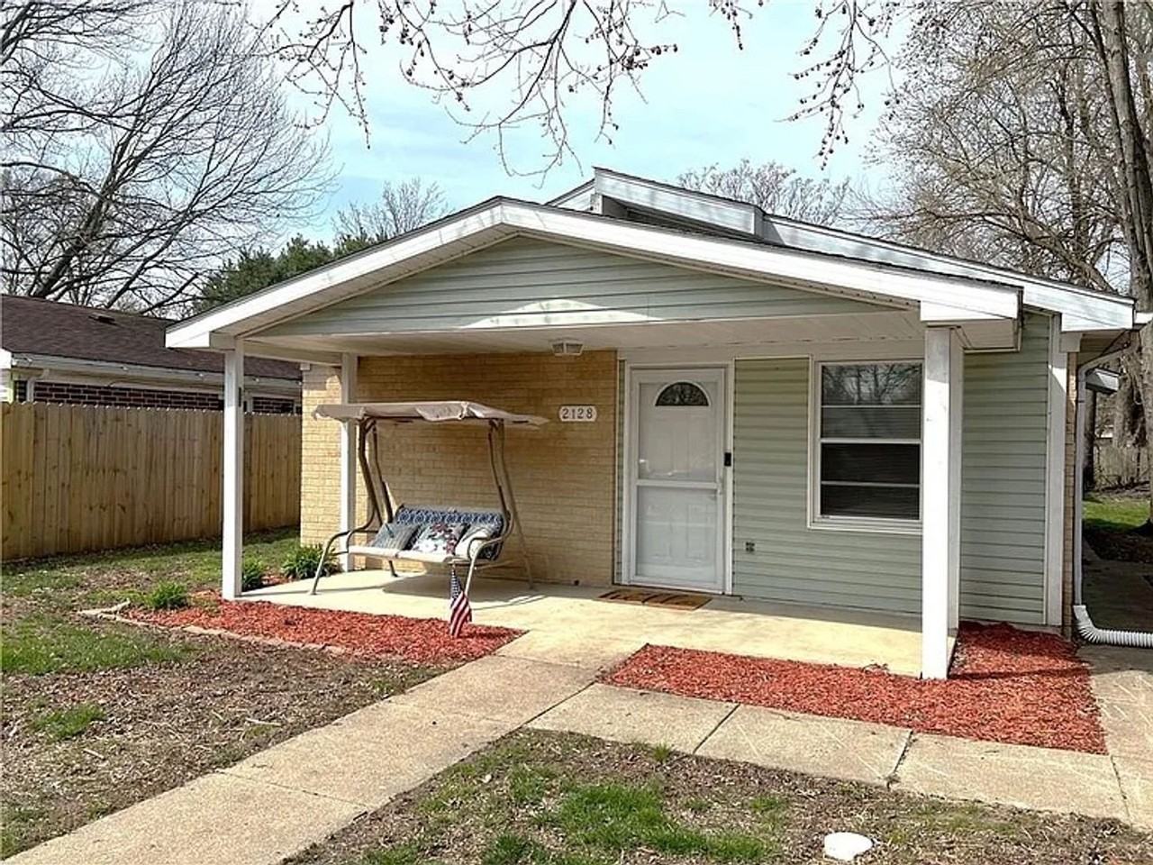 2128 N 28th St - Photo 2 of 19