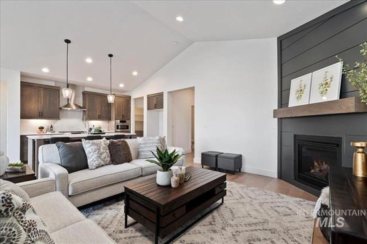 11659 W Triloba Dr - Photo 4 of 36