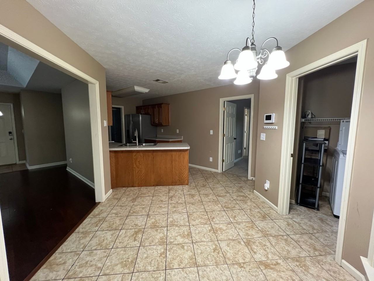 6061 Karen Valley Cv - Photo 7 of 16