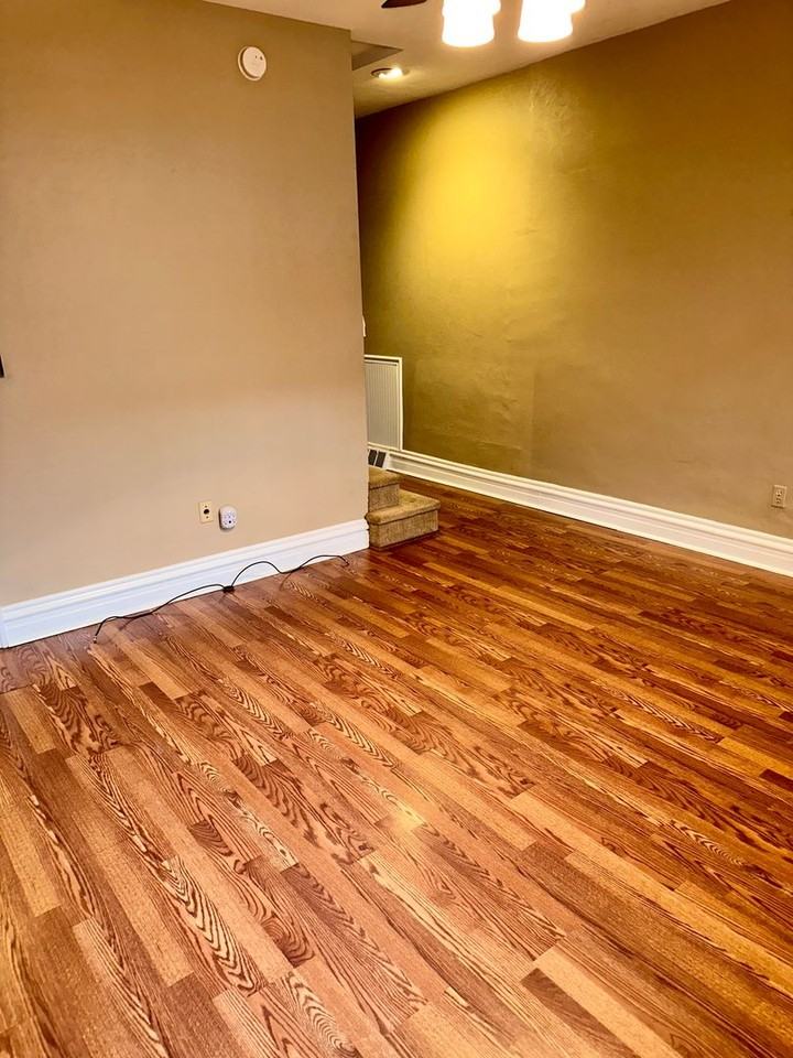 2807 Jane St - Photo 3 of 19