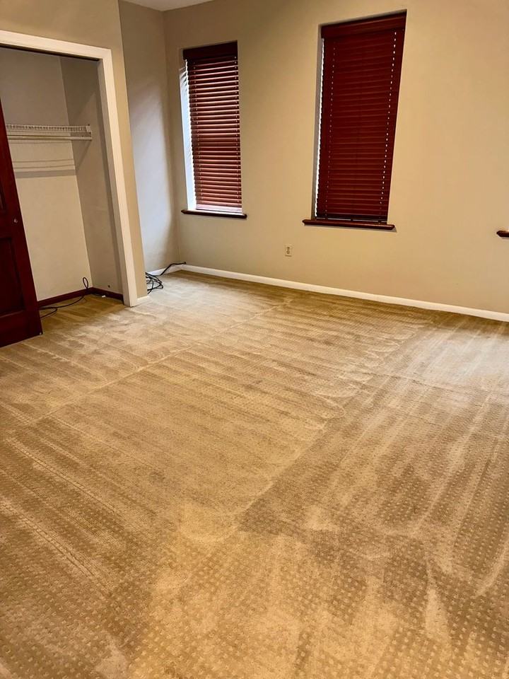 2807 Jane St - Photo 5 of 19