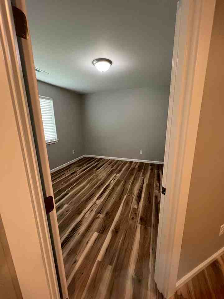 71 Grant Dr - Photo 5 of 15
