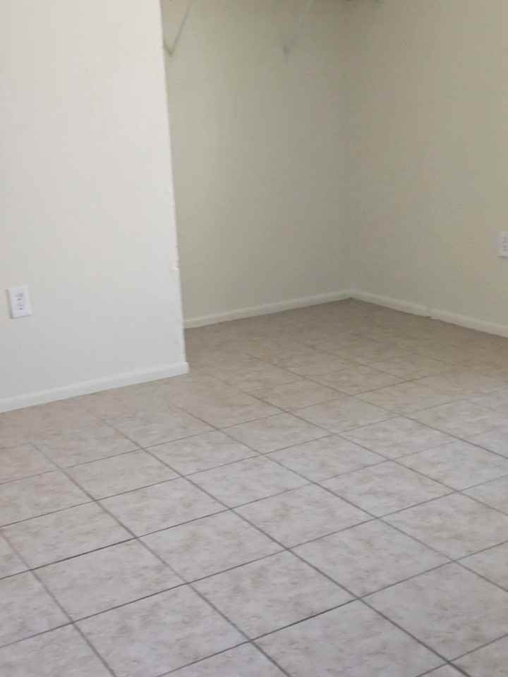 716 56th Avenue Dr E - Photo 6 of 11