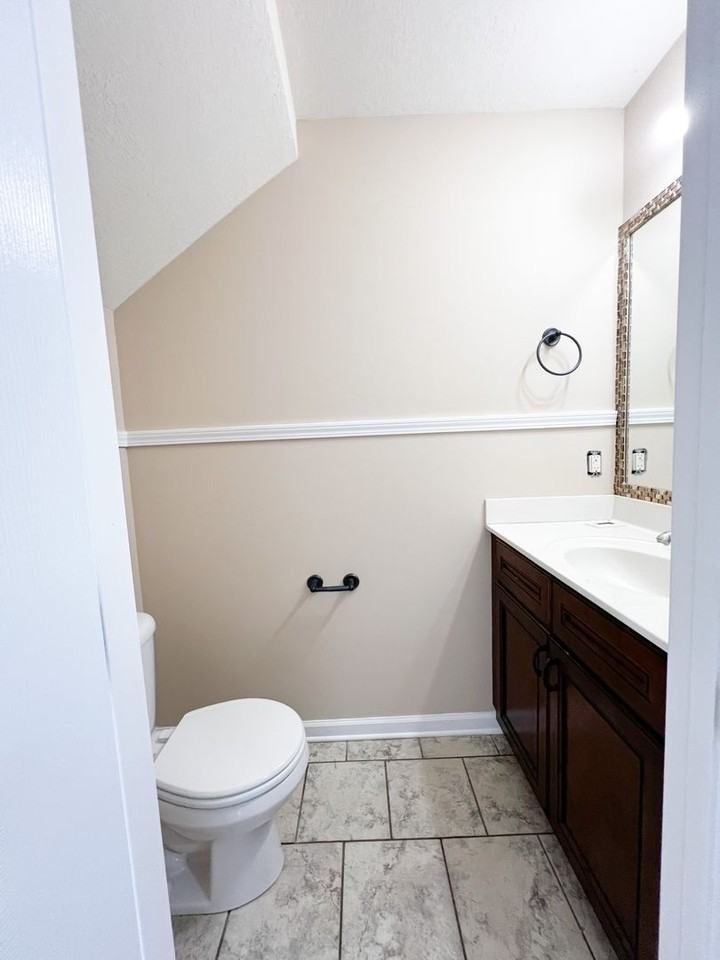 2268 Mccormick Ln - Photo 7 of 9