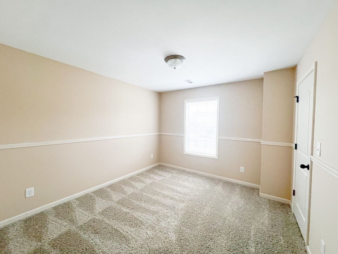 2268 Mccormick Ln - Photo 6 of 13