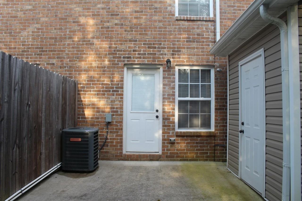 2268 Mccormick Ln - Photo 7 of 13