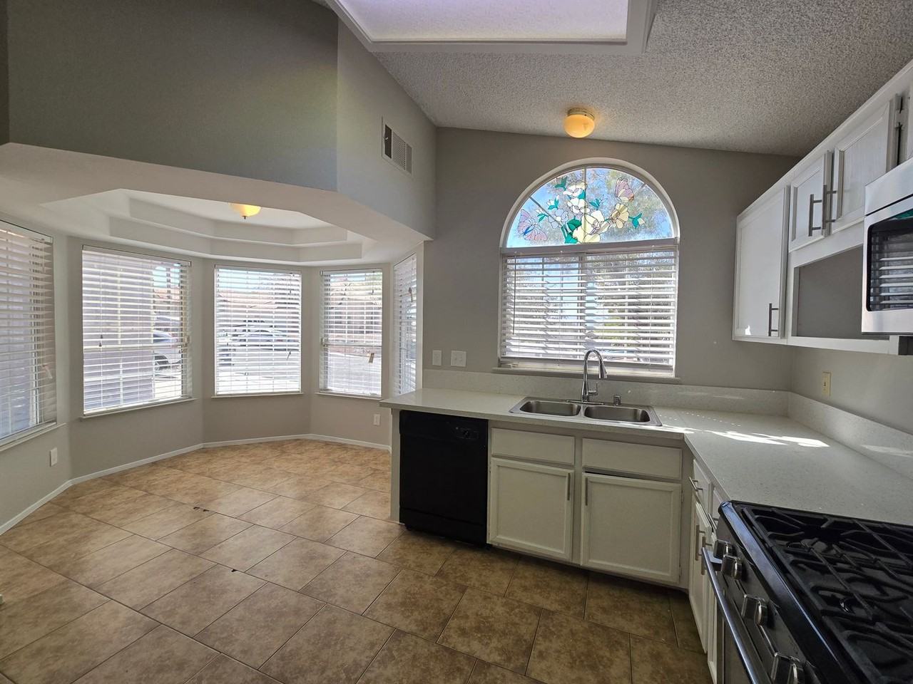 2252 Welsey Manor Dr - Photo 6 of 26