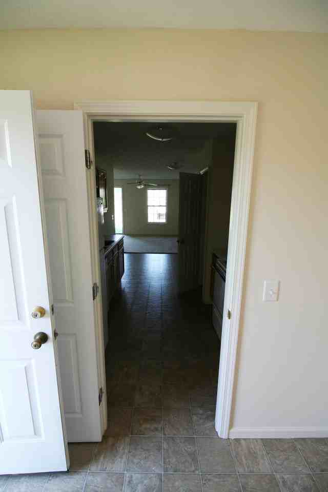 The Oaks - 895 - Photo 3 of 10