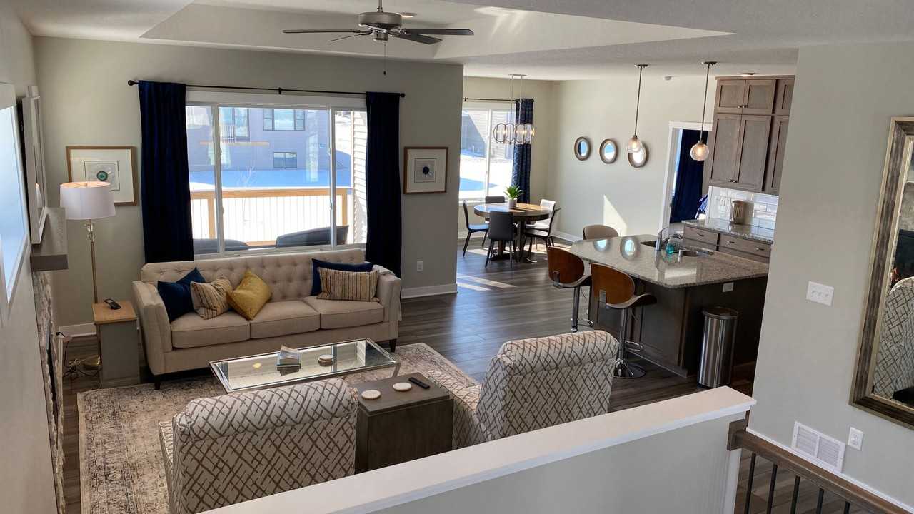 2312 Hart Drive Southwest - Photo 5 of 46