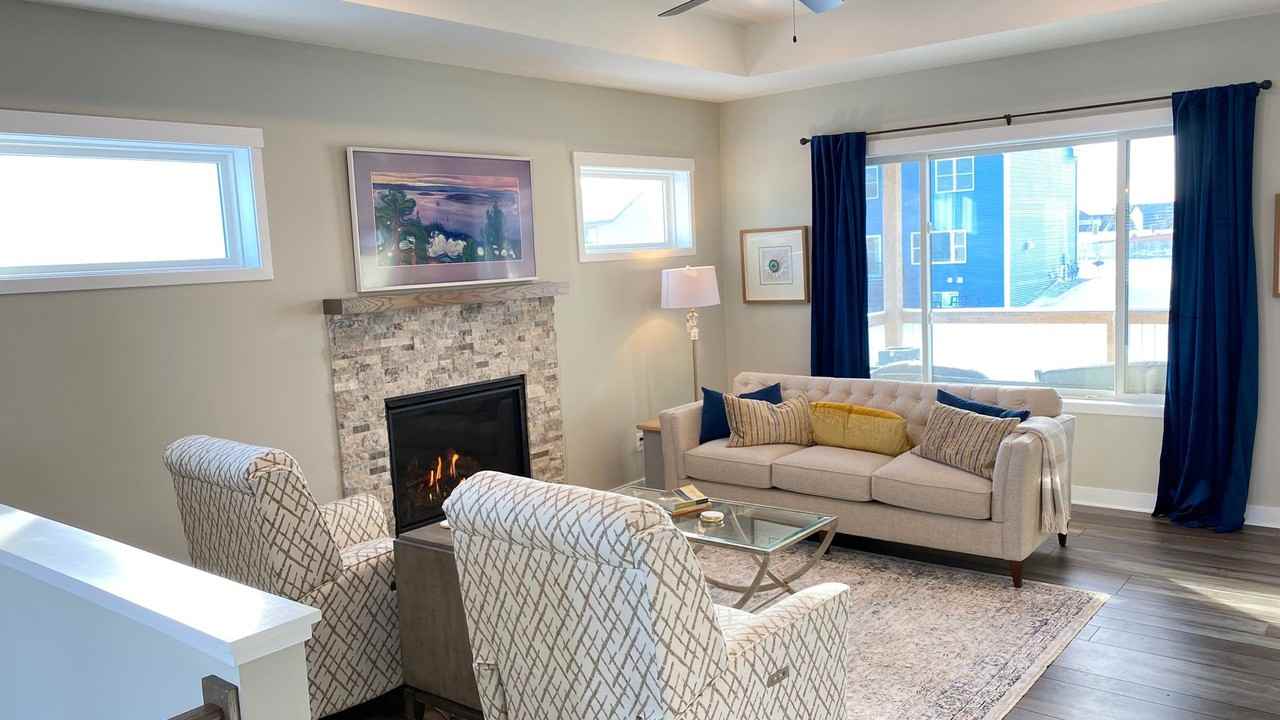 2312 Hart Drive Southwest - Photo 6 of 46