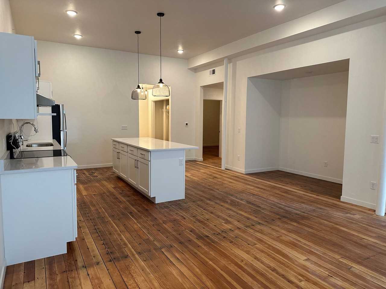 220 N. Main Street - Photo 4 of 31
