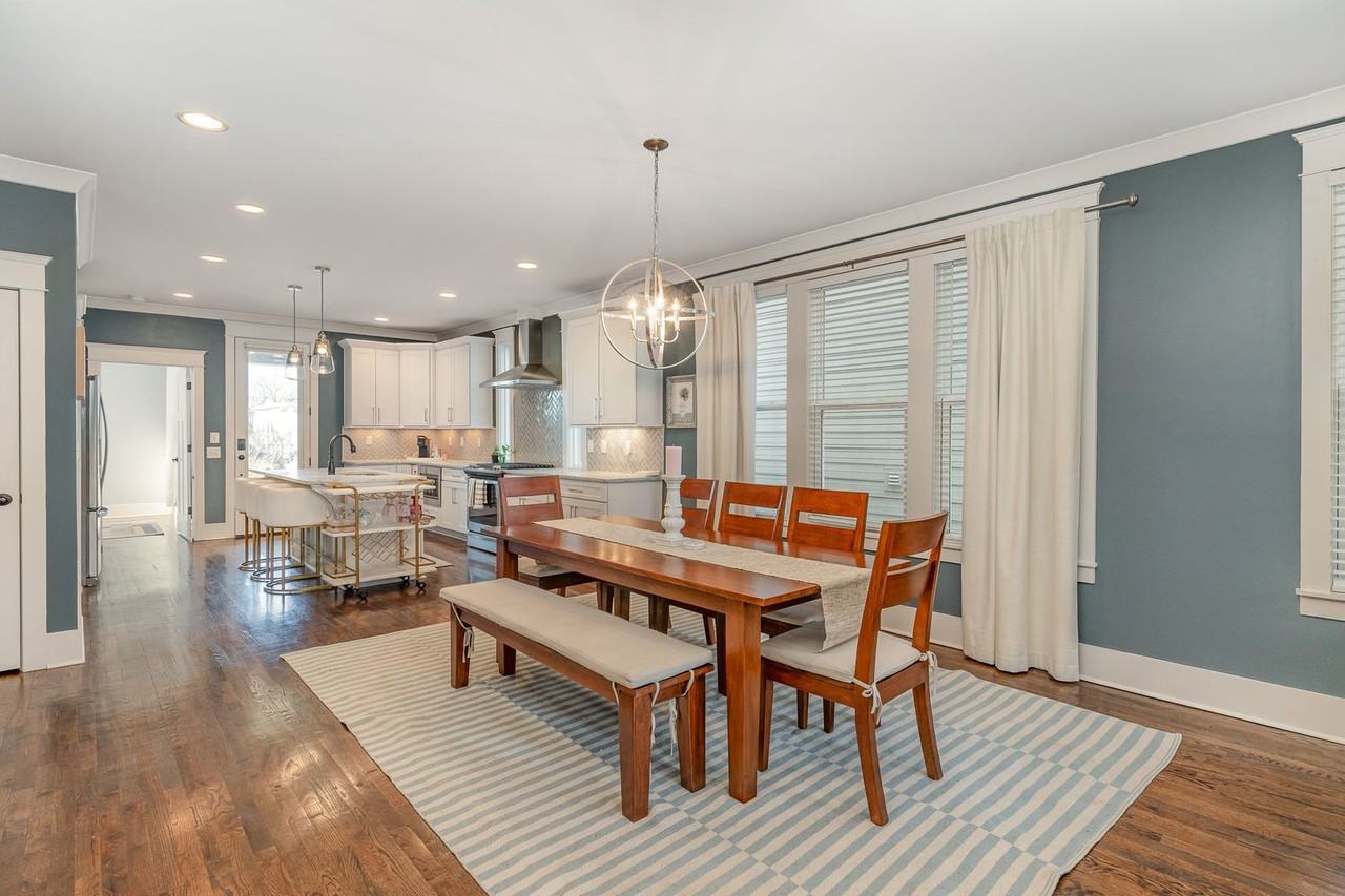 928 Thomas Ave - Photo 4 of 20