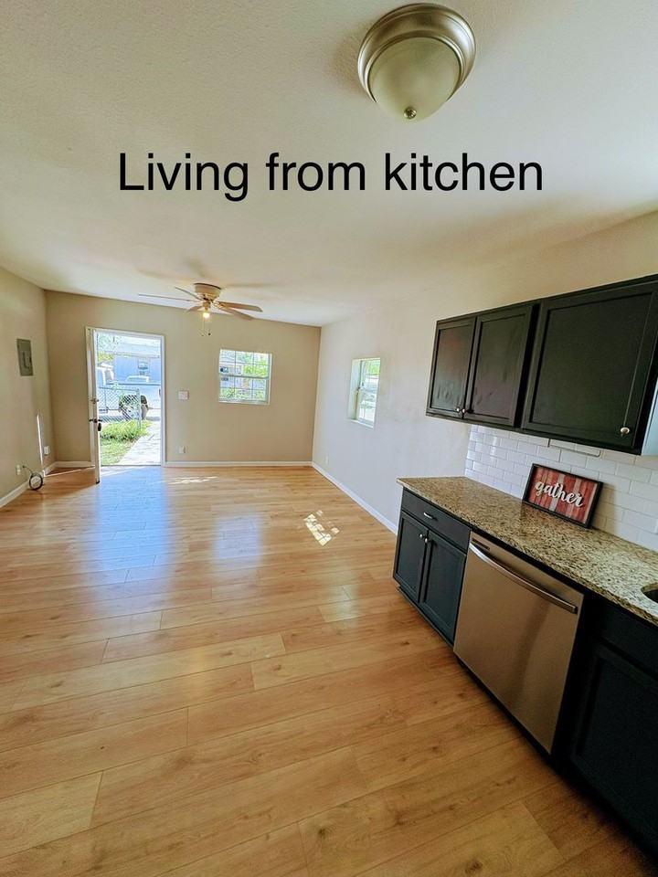 109 Rounds St - Photo 5 of 12