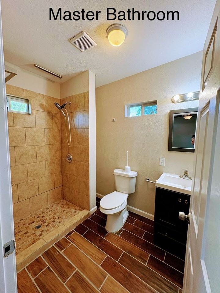 109 Rounds St - Photo 6 of 12