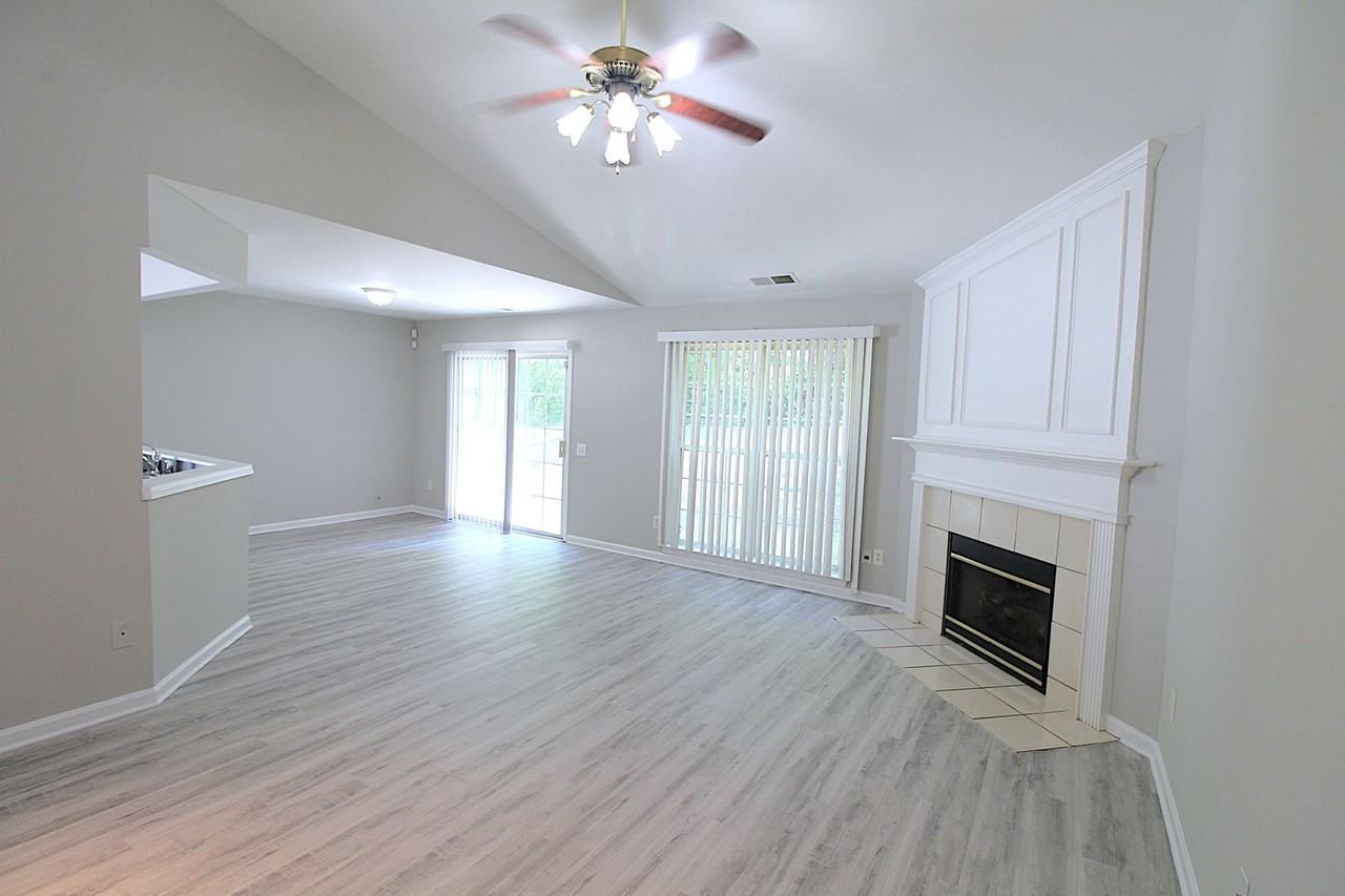 1416 Rumstone Ln - Photo 5 of 28