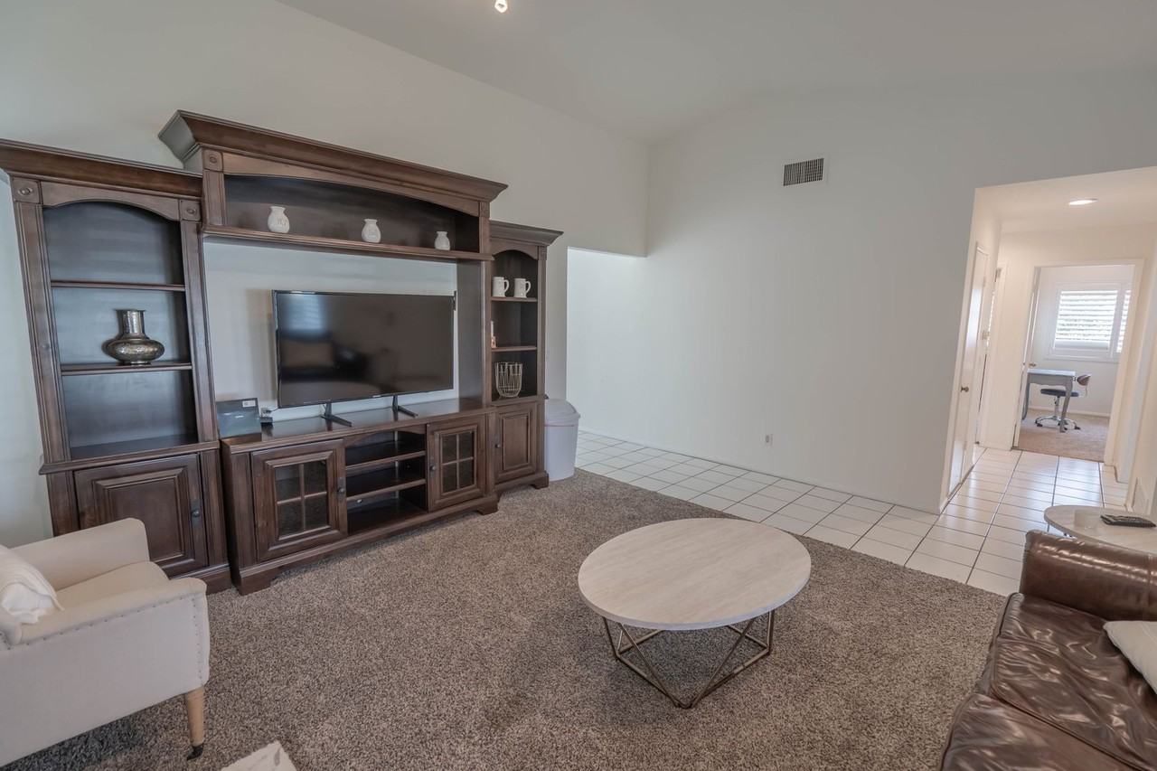 27412 Garza Dr - Photo 3 of 25