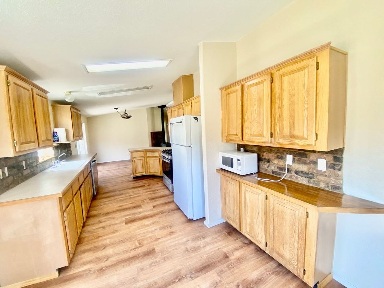 230 Chambers Pl - Photo 6 of 16