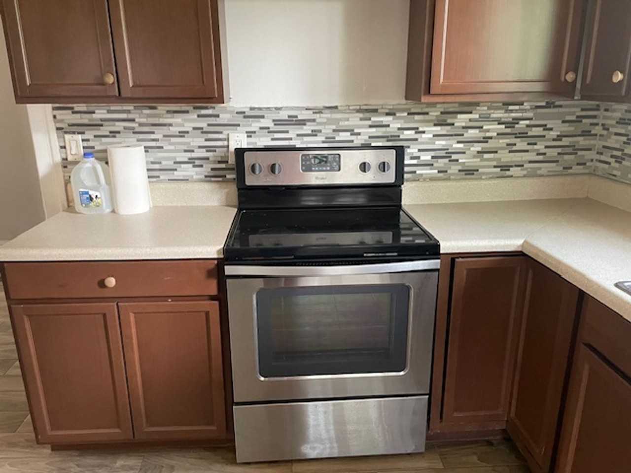 319 W 49th St - Photo 5 of 12