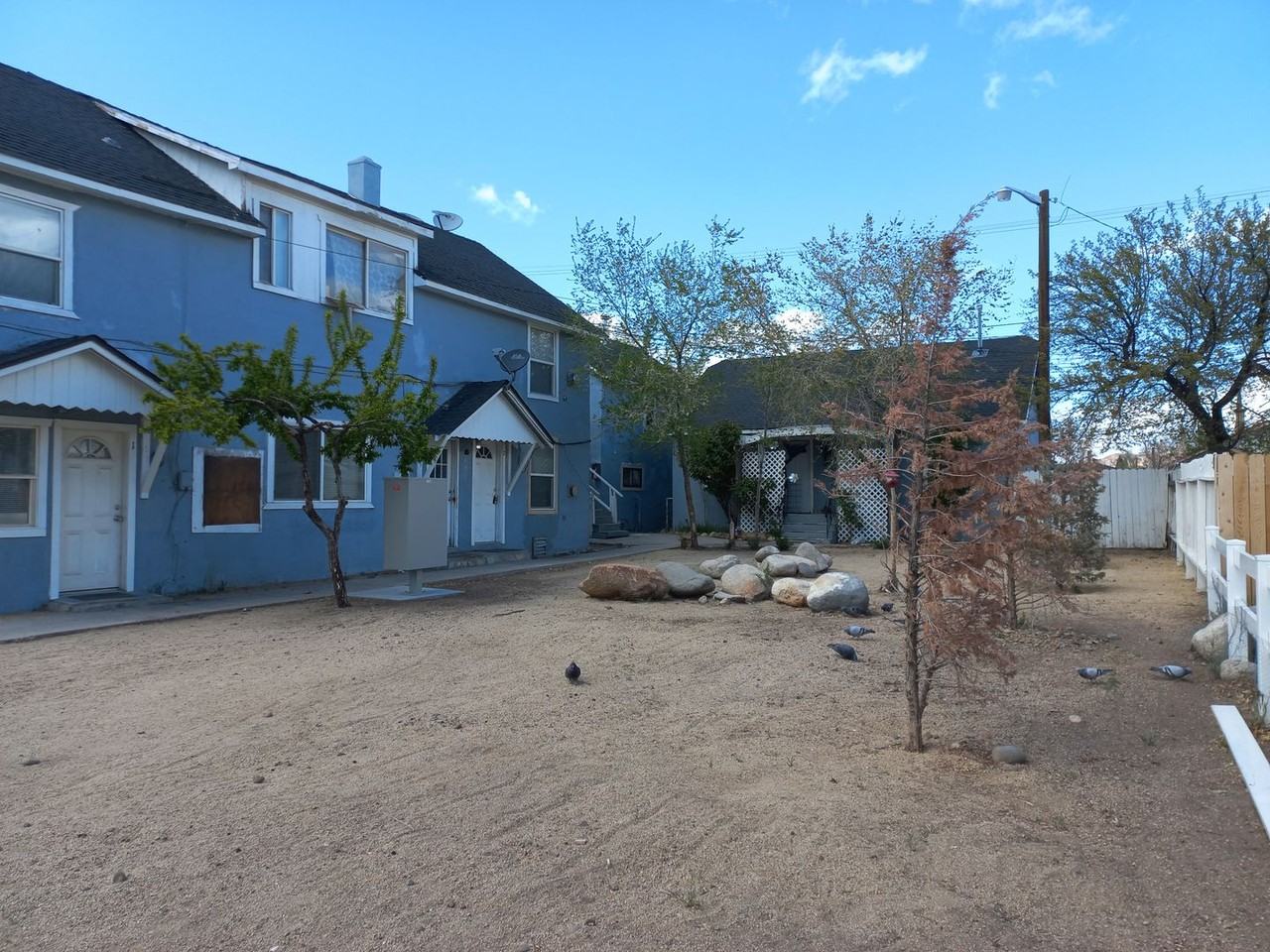 747 Willow St - Photo 2 of 12