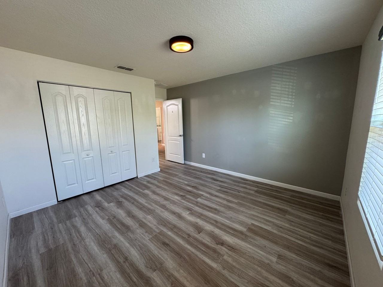 217 Brooklet Cir - Photo 5 of 36