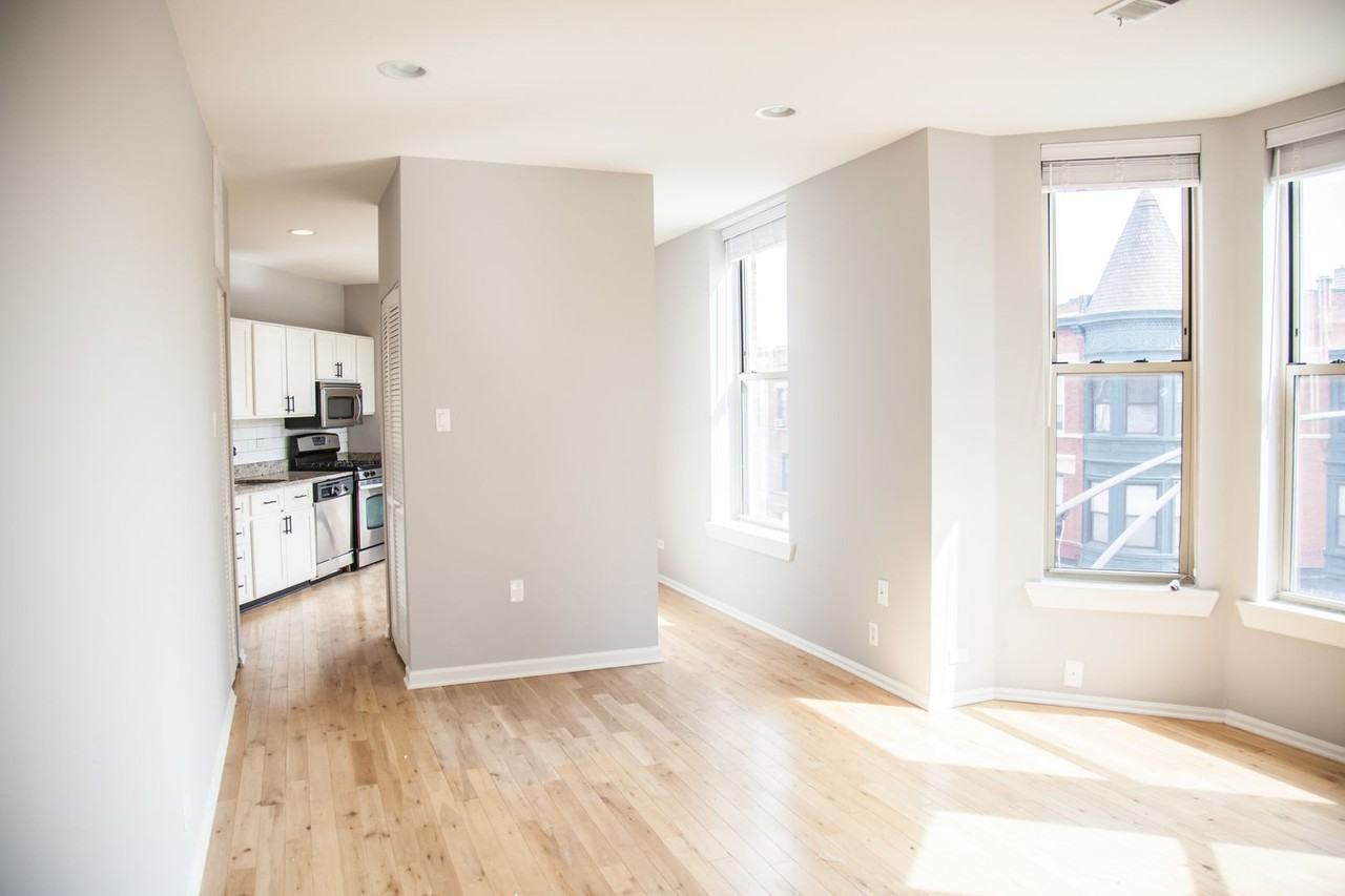 3264 Clark - Photo 3 of 15