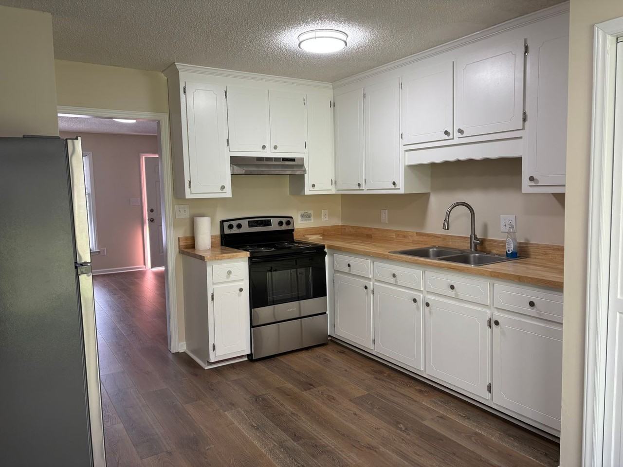 102 Hickory Hills Ct - Photo 4 of 12