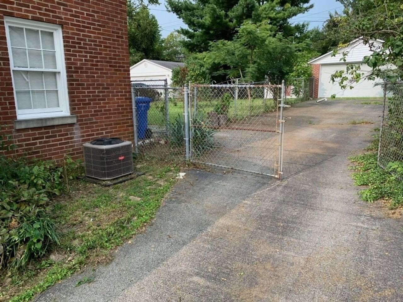 493 Bob O Link Dr - Photo 2 of 14