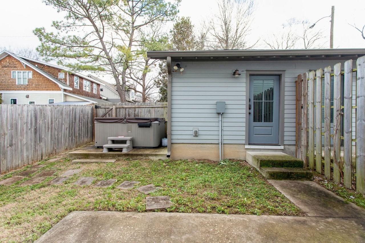 315A S 17th St - Photo 6 of 29