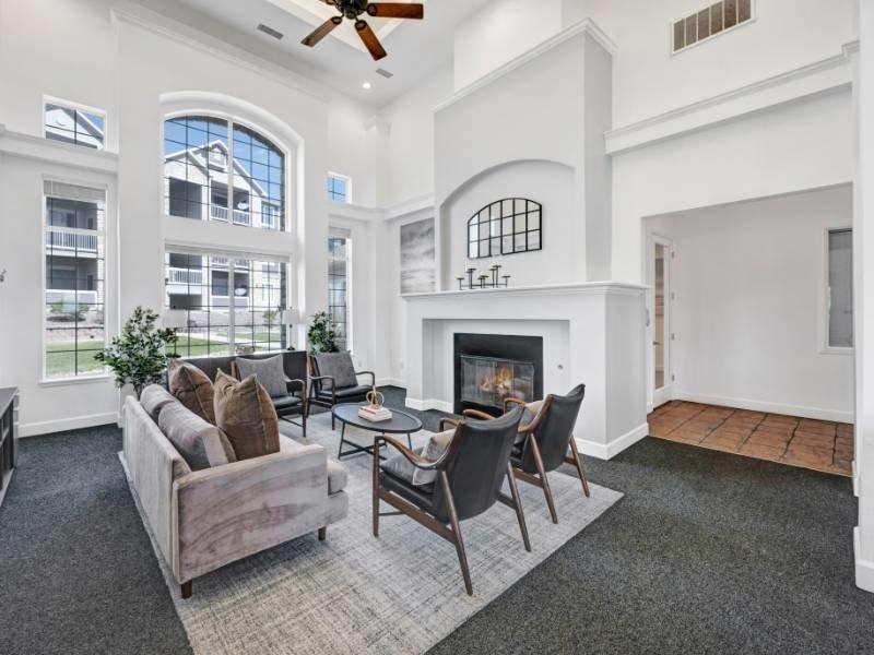 9700 Welby Rd - Photo 5 of 15