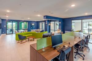 featured image of 12520 Sunglow Blvd