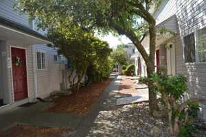 featured image of 411 Lee St Sw