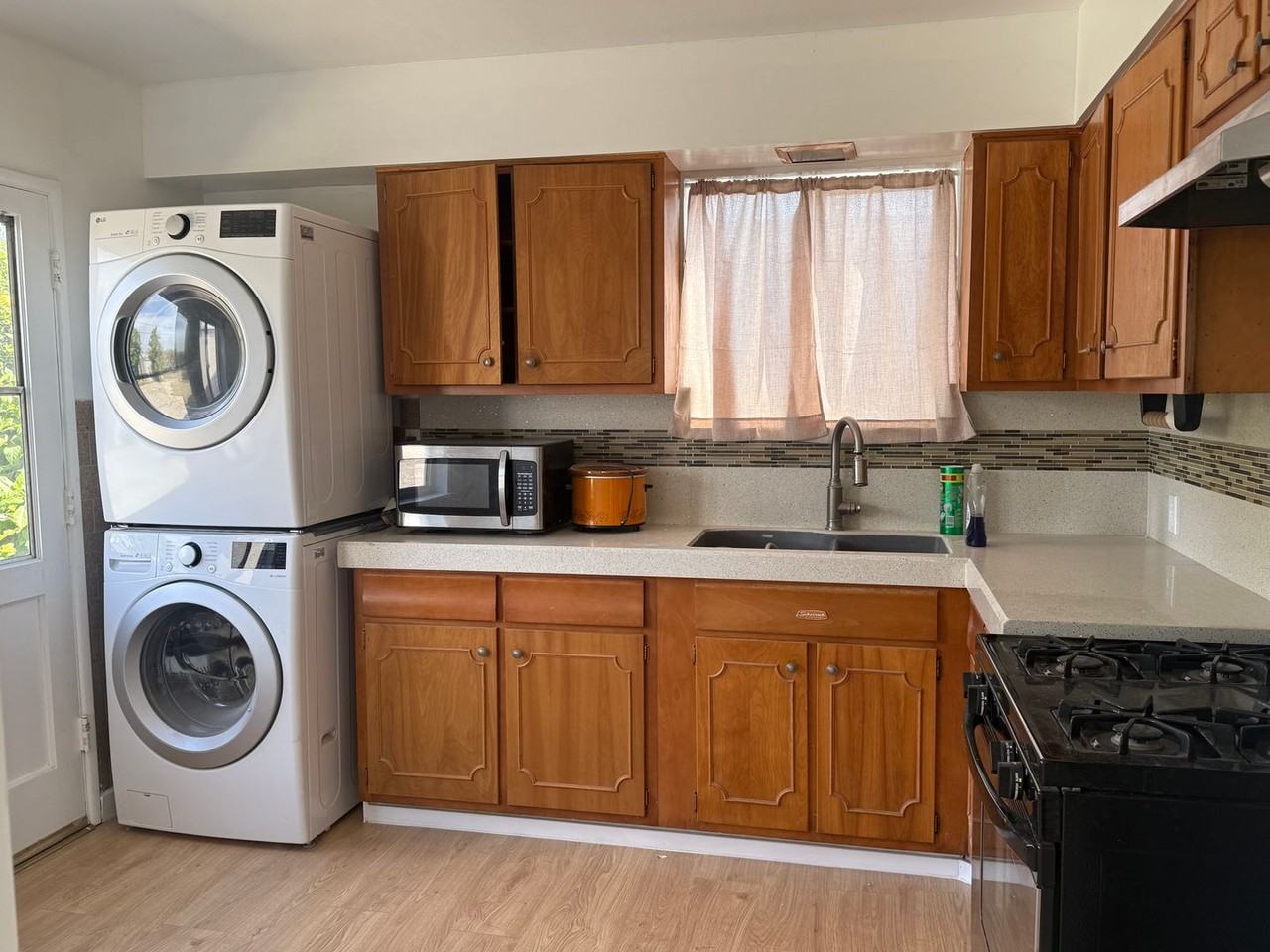 18814 Wilton Pl - Photo 3 of 9