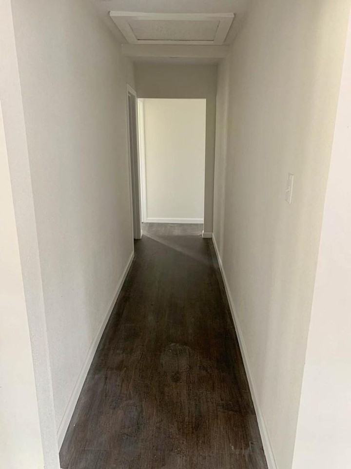 303 Harlem St - Photo 3 of 25