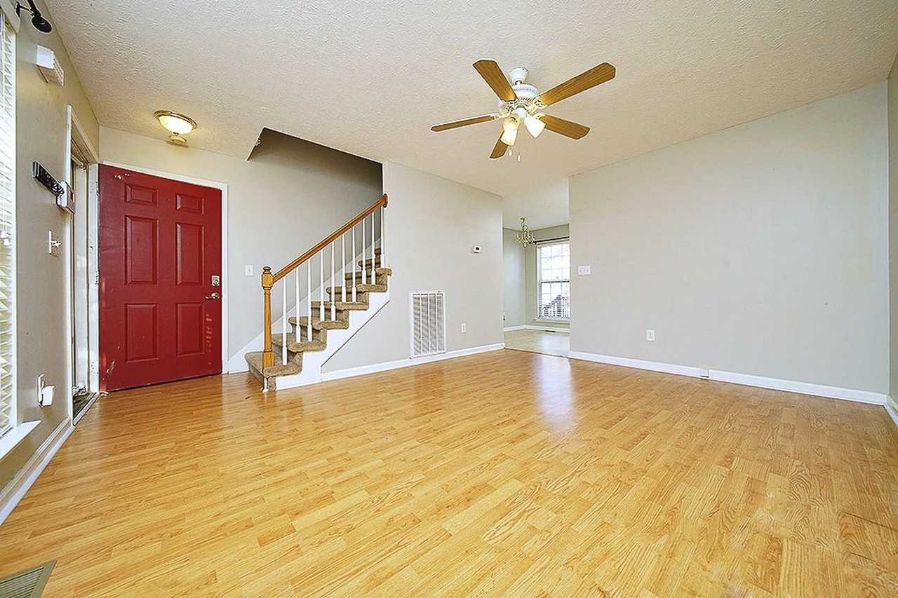 104 Rothwood Ct - Photo 2 of 21