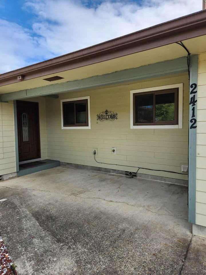 2412 Eureka Ave - Photo 3 of 20